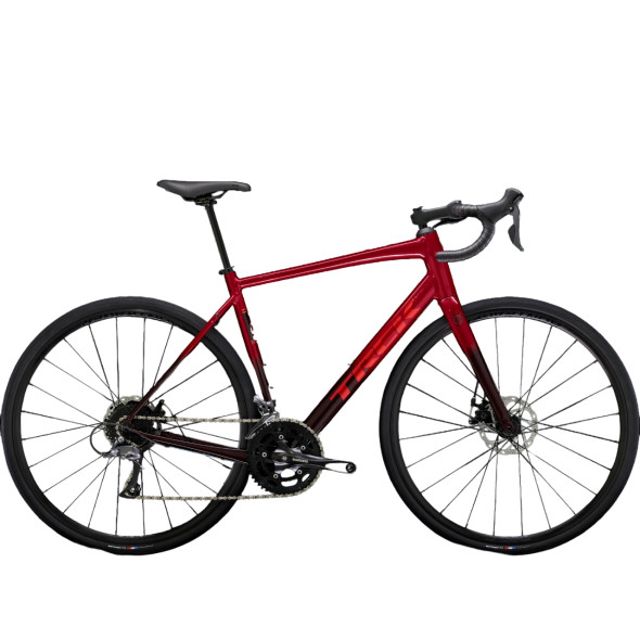 Cykel Trek Domane AL 2 Gen 4, Crimson to Dark Carmine Fade